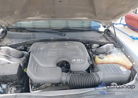 2013 Chrysler 300 Motown from USA, damaged, VIN 2C3CCAAG8DH632529